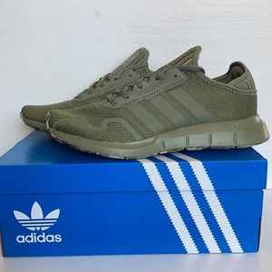 NWT Adidas swift Run X men’s 10